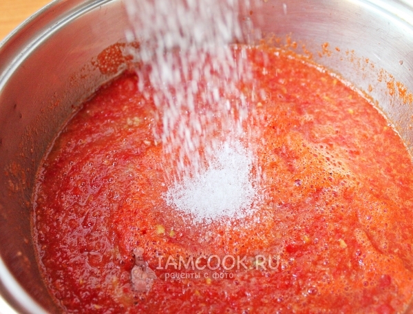 Всыпать сахар и соль