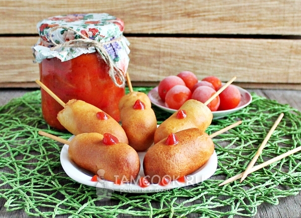 Фото сосисок в тесте на палочке