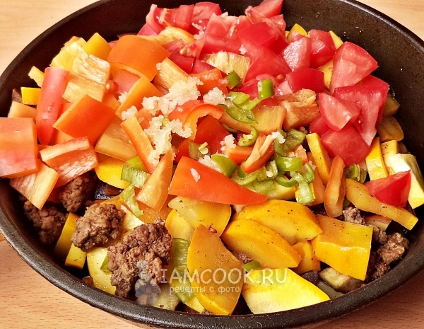 Добавить чеснок