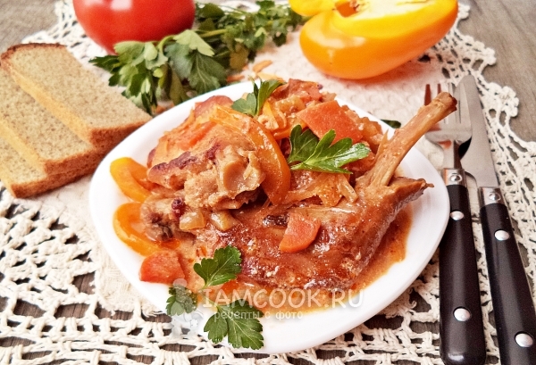 Фото тушеного кролика с капустой