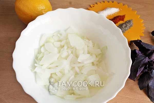 Порезать лук