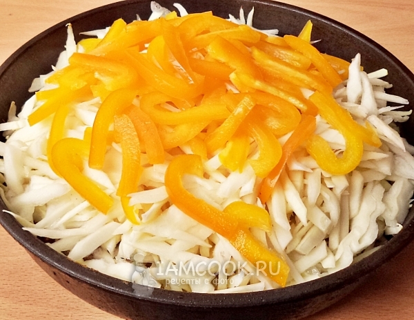 Добавить капусту и перец