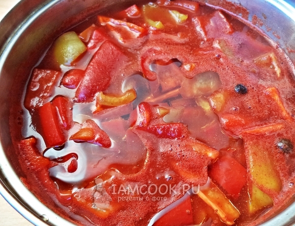 Влить масло