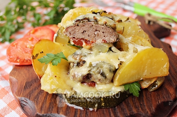 Фото картошки с фаршем и кабачками в духовке