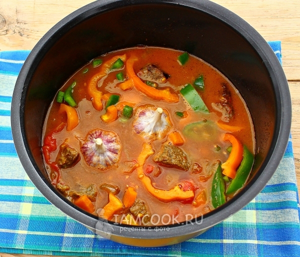 Добавить воду и чеснок