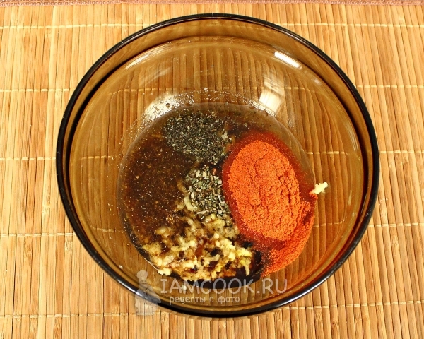 Соединить компоненты для маринада