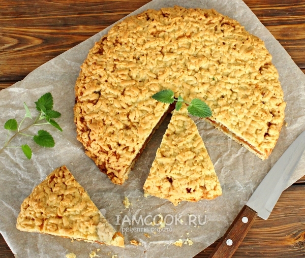 Фото тёртого пирога с вареньем на маргарине