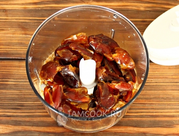 Добавить финики