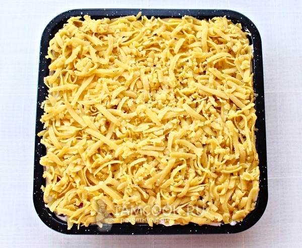 Натереть тесто