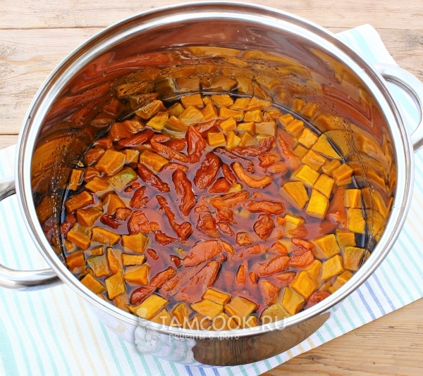 Положить курагу