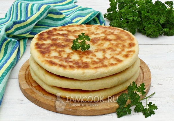 Фото дрожжевых лепёшек на сковороде