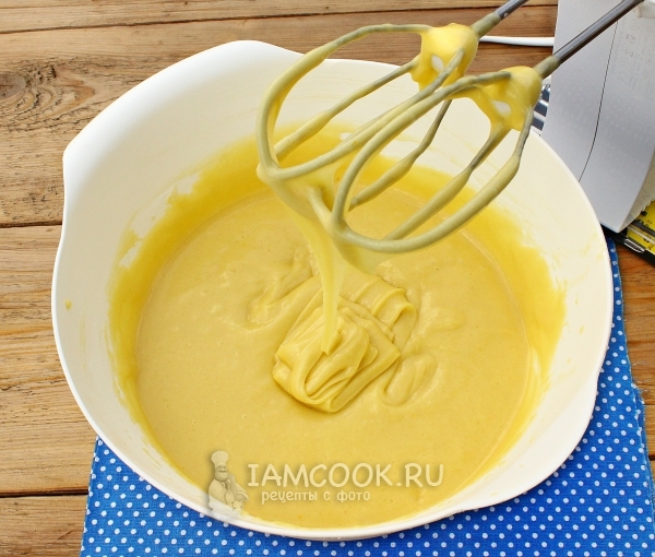 Взбить тесто миксером