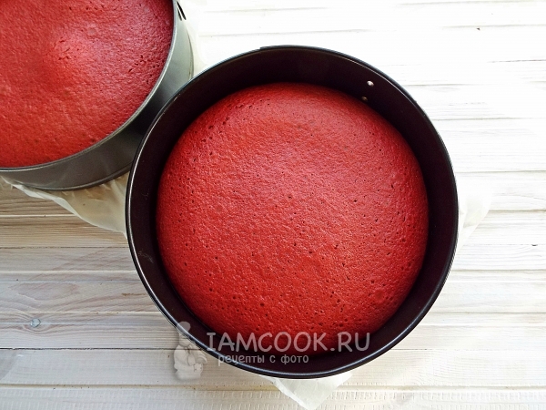 Испечь коржи