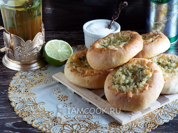 Фото ватрушки с сыром и яйцом