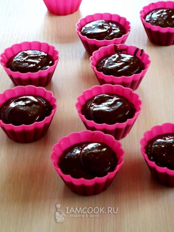 Покрываем начинку тестом