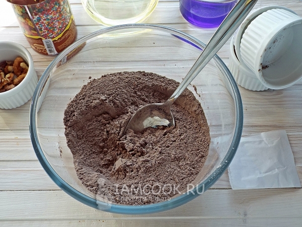 Смешать сухие ингредиенты