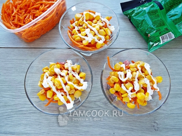 Положить кукурузу