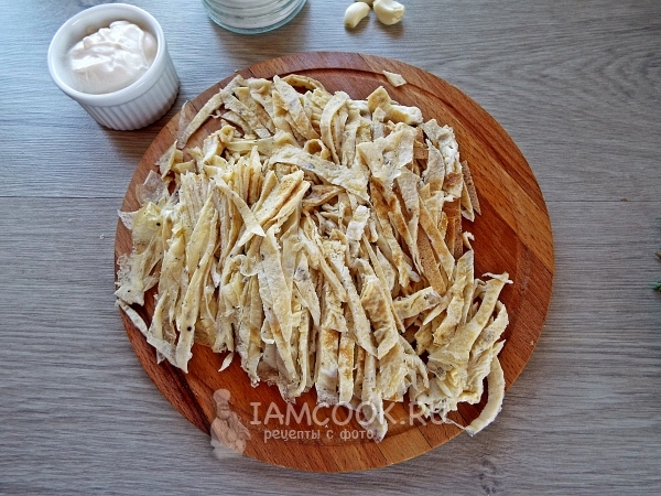 Порезать блинчики