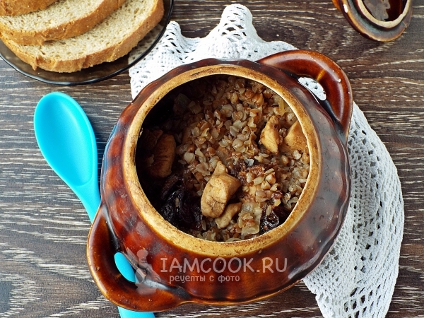 Рецепт гречки с курицей в горшочке в духовке