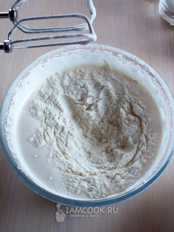 Всыпать муку