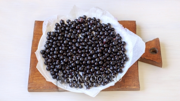 Перебрать смородину