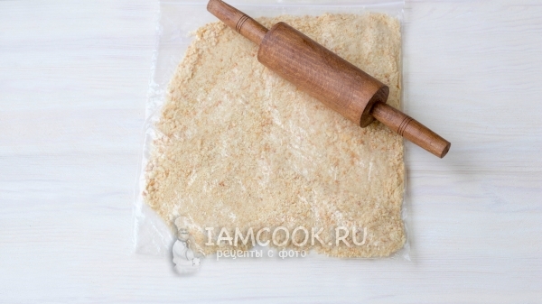 Измельчить печенье