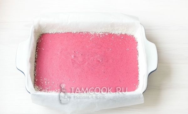 Дать желейной массе застыть