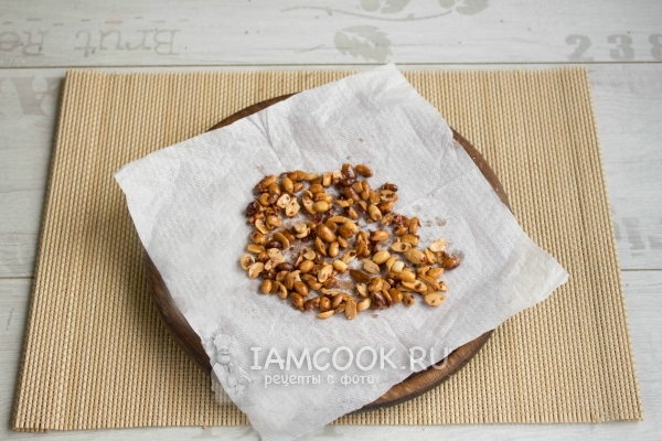 Почистить орехи