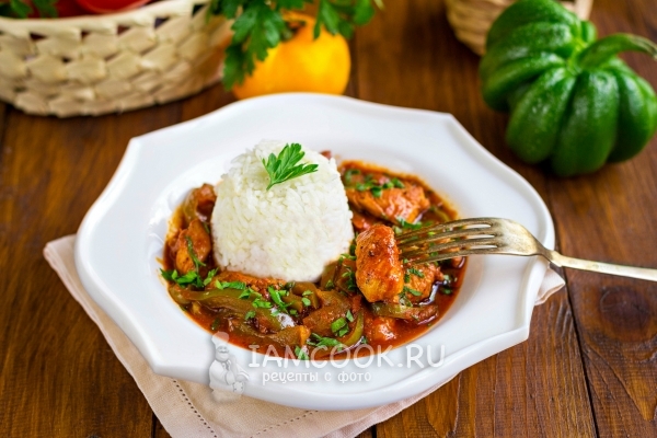 Рецепт гуляша из индейки с подливкой