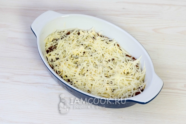 Посыпали сыром