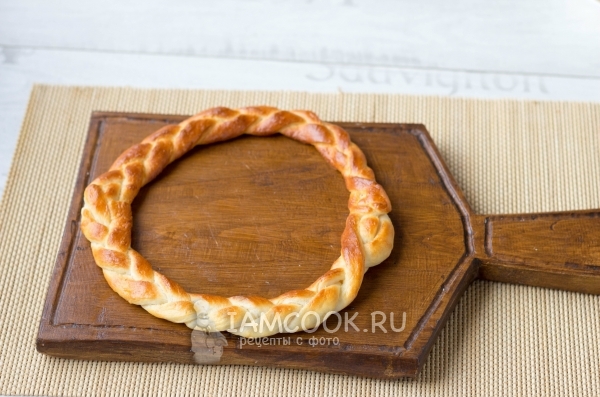 Испечь косичку из теста