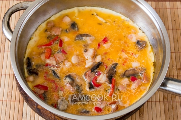 Пожарить омлет