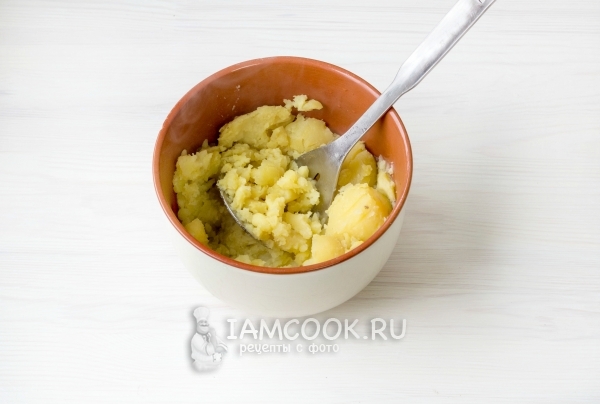 Размять картофель