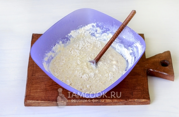 Всыпать муку