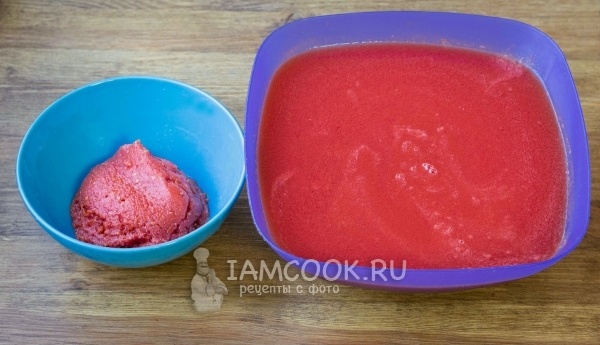 Отжать томатный сок