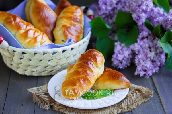 Пирожки в виде косички