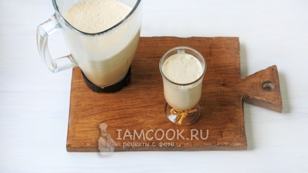 Налить напиток в бокал