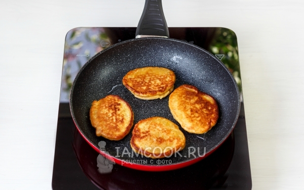 Пожарить оладьи