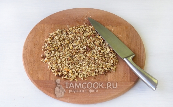 Измельчить орехи