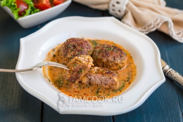 Готовые тефтели в сметанном соусе в духовке и на сковороде