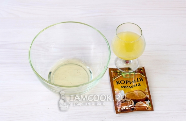 Выжать сок лимона