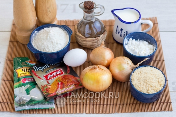 Ингредиенты для луковых колец в кляре