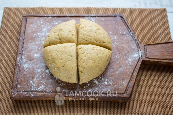 Разделить тесто на части