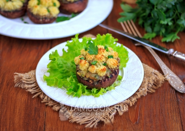Фото постных фаршированных шампиньонов в духовке