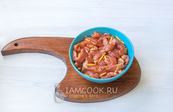 Замариновать мясо