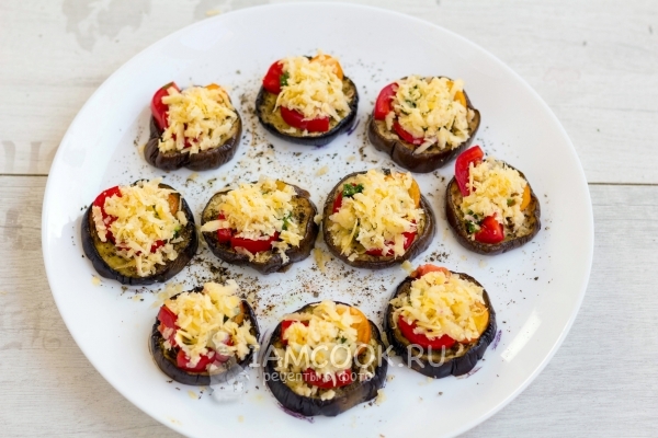 Посыпать сыром