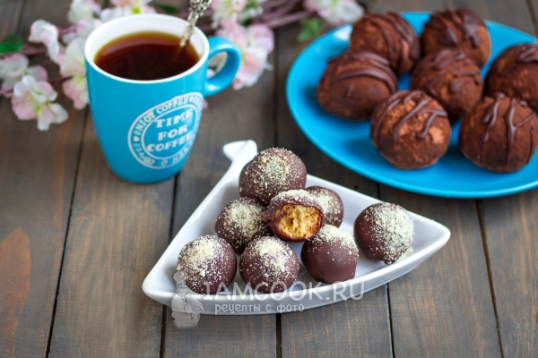 Пирожное тирамису в шоколадной глазури