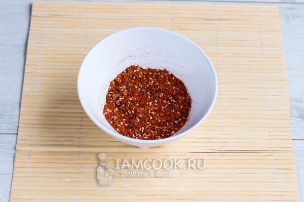 Добавить бадьян и лавровый лист