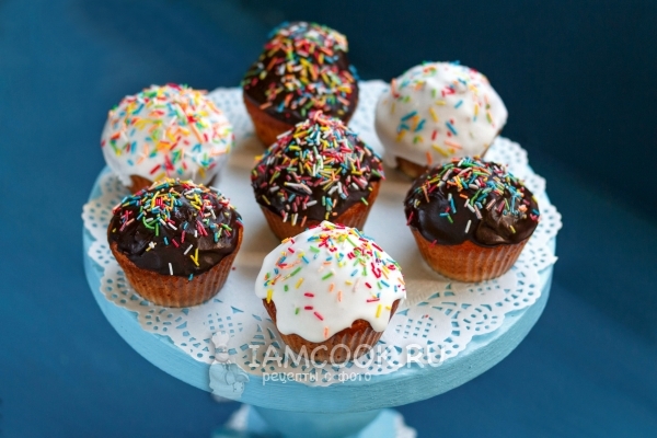 Рецепт кексов на кефире в силиконовых формочках