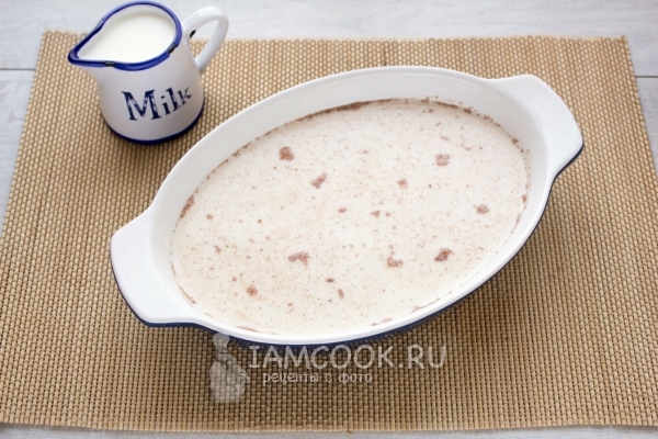 Влить молоко